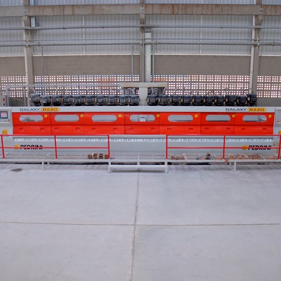 Lucidalastre per granito Galaxy B220GV