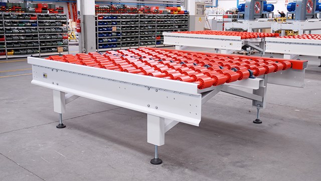 Roller benches for slabs B400
